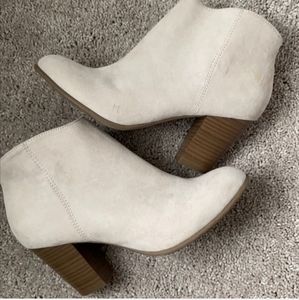 Gray brand new old navy boots